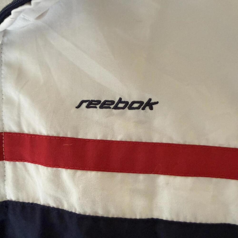 Vintage Reebok white and red windbreaker jacket - Picture 3 of 5